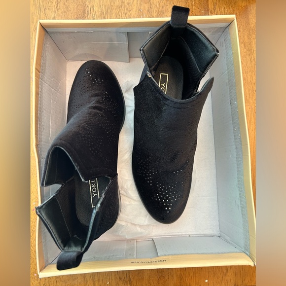 Yoku Black boots Women’s 6.5 black with Stars - Picture 4 of 6